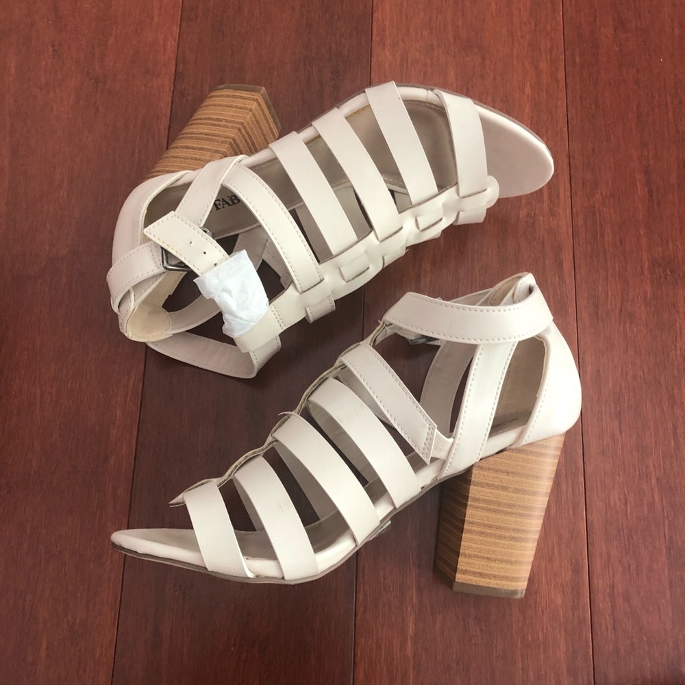 Off white caged sandals - Picture 3 of 7